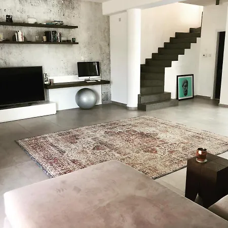Modern House With Plunge Pool, Apoel Archangelos Area Casa vacanze *